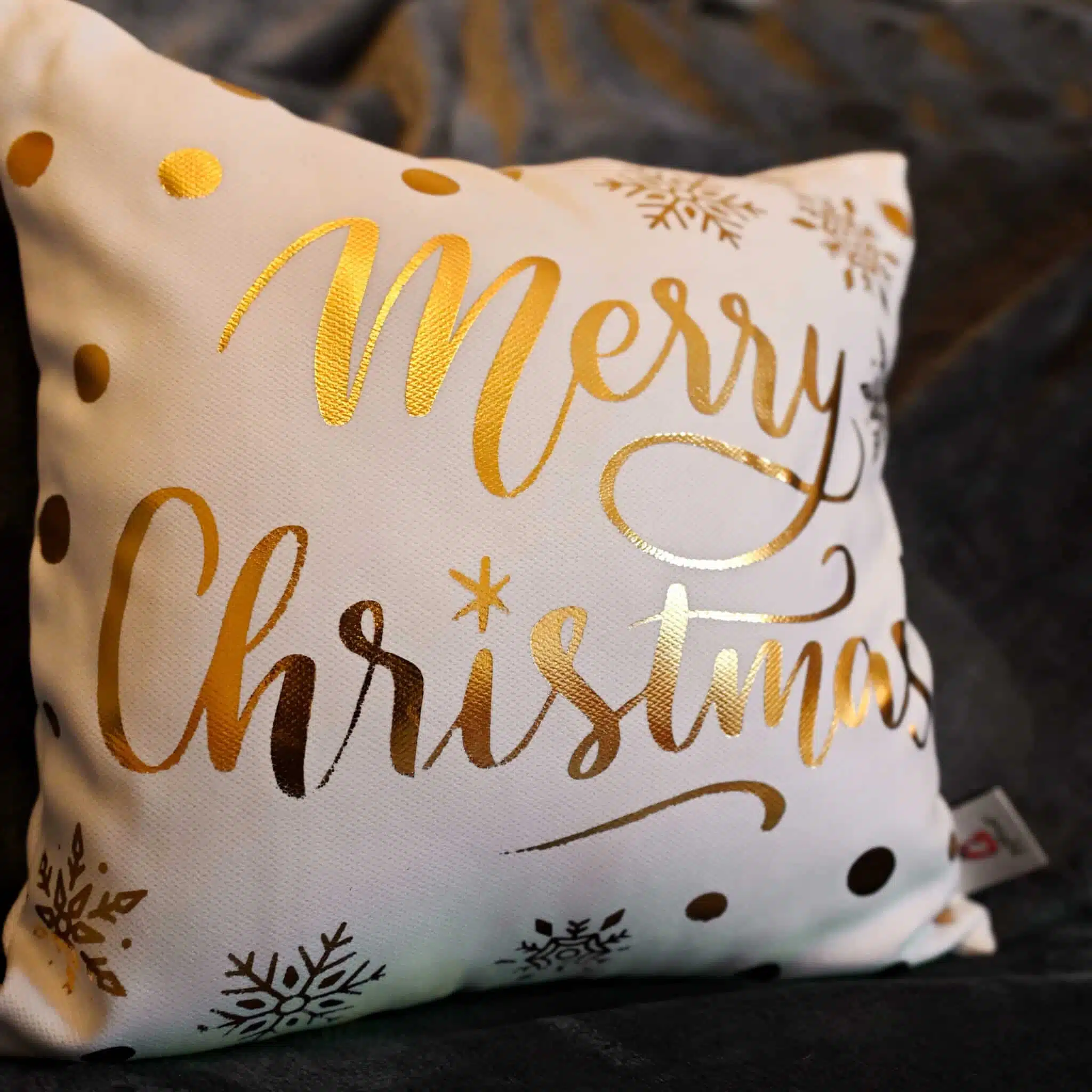 Cushion Merry Christmas Gold 3 MAS 0607 scaled