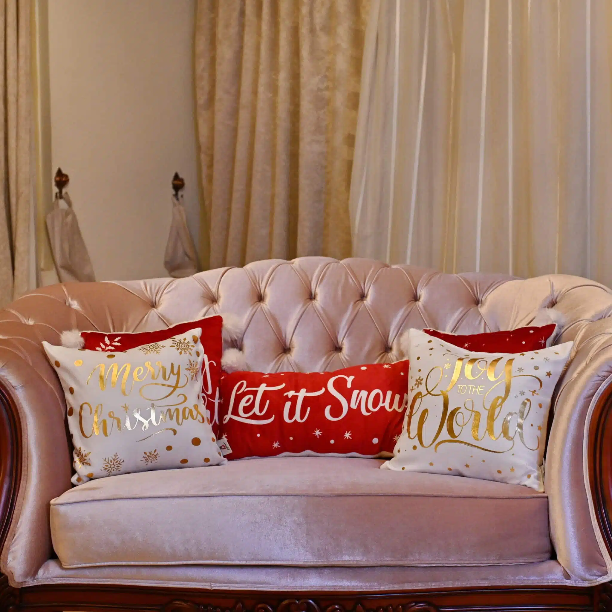 Cushion Merry Christmas Gold 6 MAS 0735 scaled