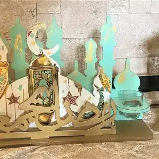 Mint x Gold Ramadan Stand & Fanous