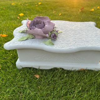 PEONI Sclupture Jewellery Box