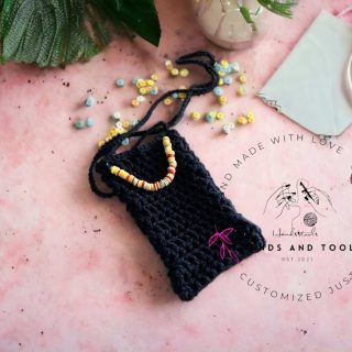 Mini mesh mobile holder