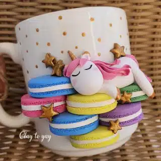 Unicorn & macaroons