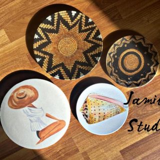 Brown shell & themed baskets (wall plates)
