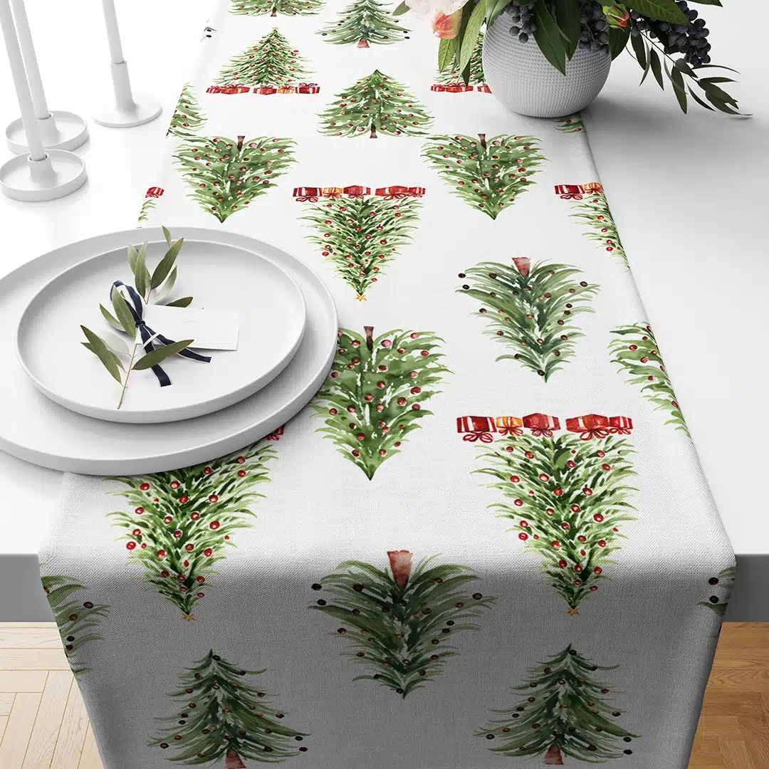 Runner The Vintage Christmas Tree repeat 1 Runner The Vintage Christmas Tree repeat