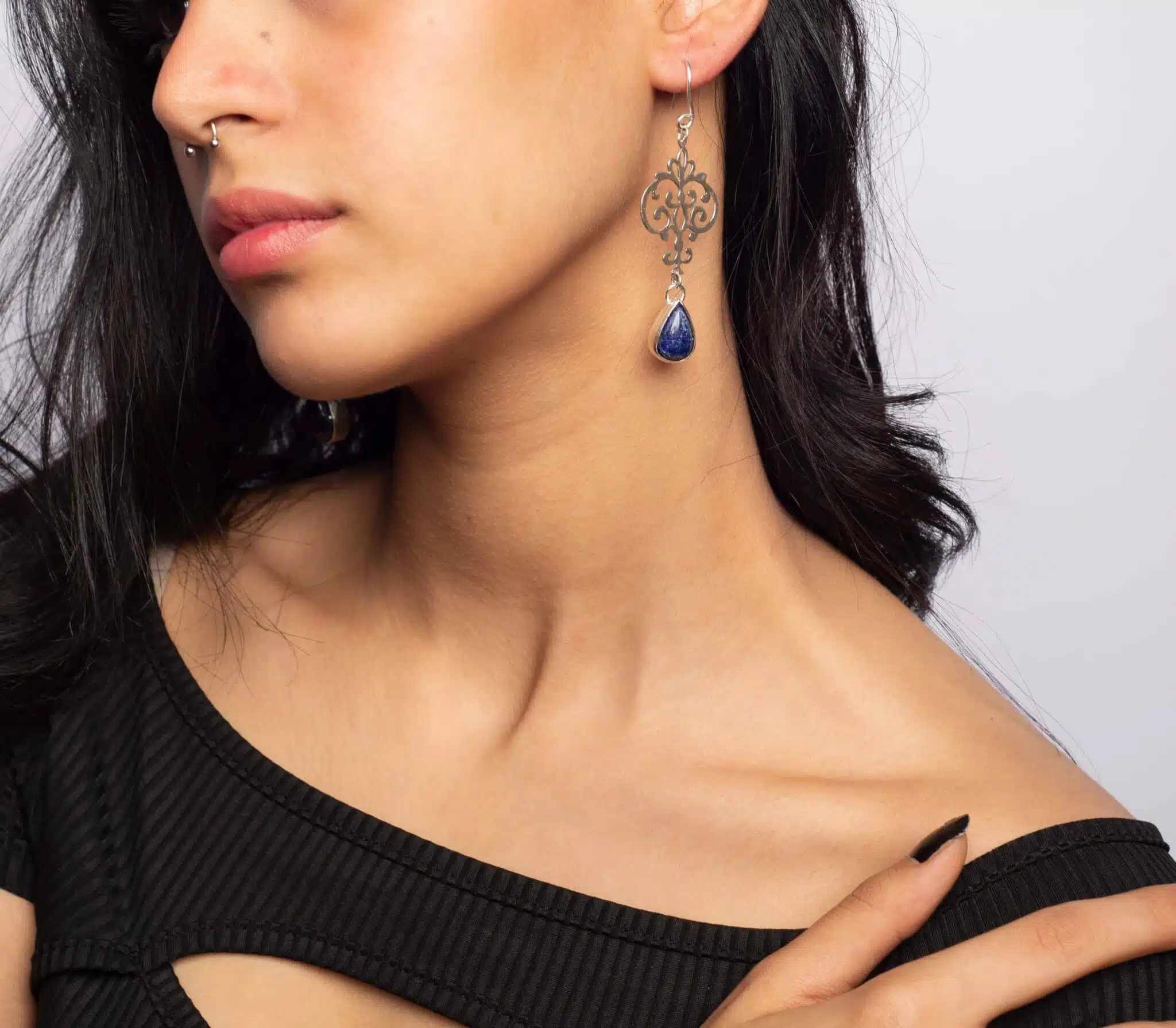 Folkloric sterling silver earring with teardrop lapis lazuli 3 SAY 3348 copy scaled