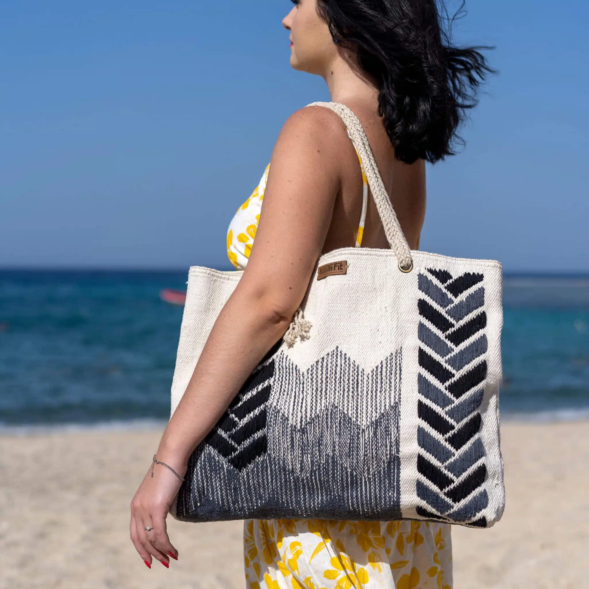 Soumak Handbag 3 SoumakKilimHandbagCottonStrapsM3 scaled