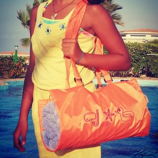Pino Waterproof Beach Bag - Towel Bag (Towel+)