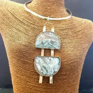 Brass two half circle tree agate necklace