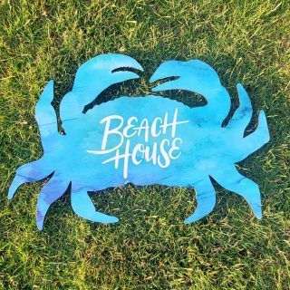Wooden Crab with caption beach house