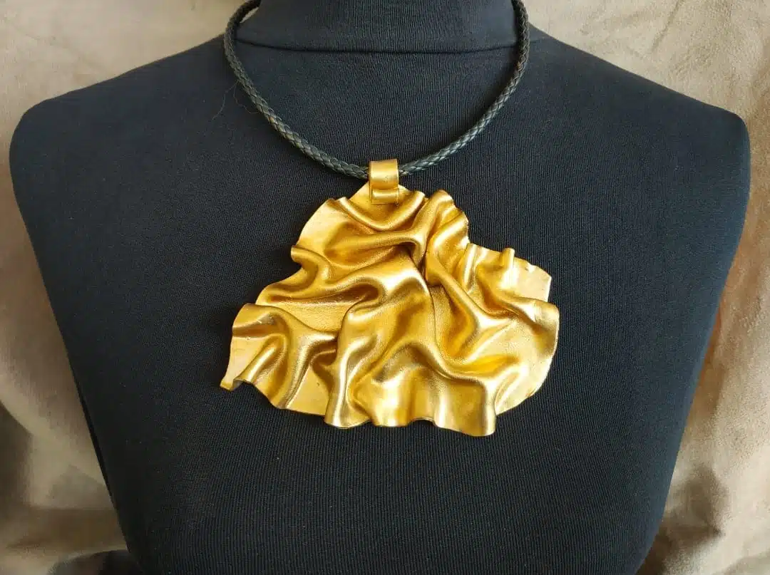 a piece of silk 1 a piece of silk