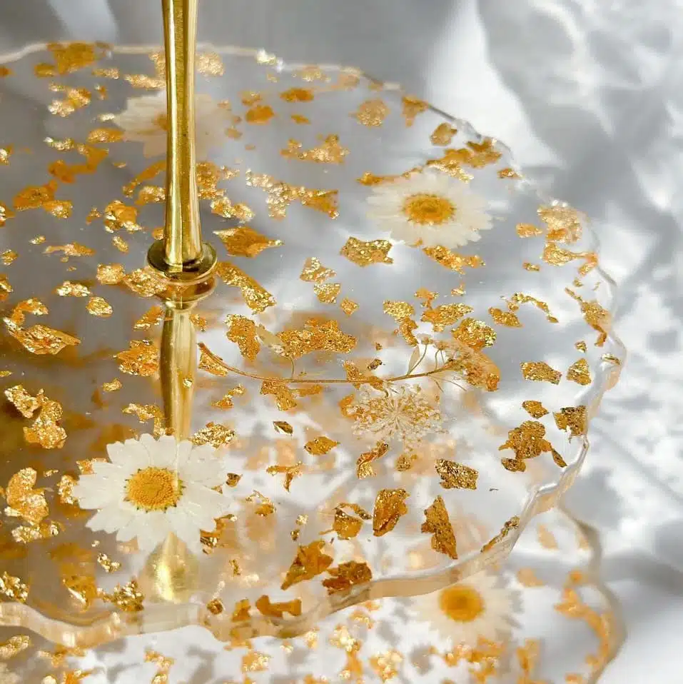 Golden Bloom 3-Tier Resin Stand 5 WhatsApp Image 2023 01 23 at 16.53.56 1 1