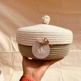 mini basket with lid