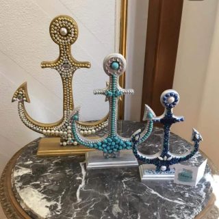 Anchor decor with beads