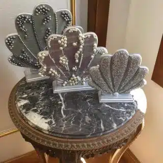 Shell decor with beads