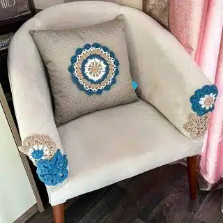 crochet parts for decorating chairs