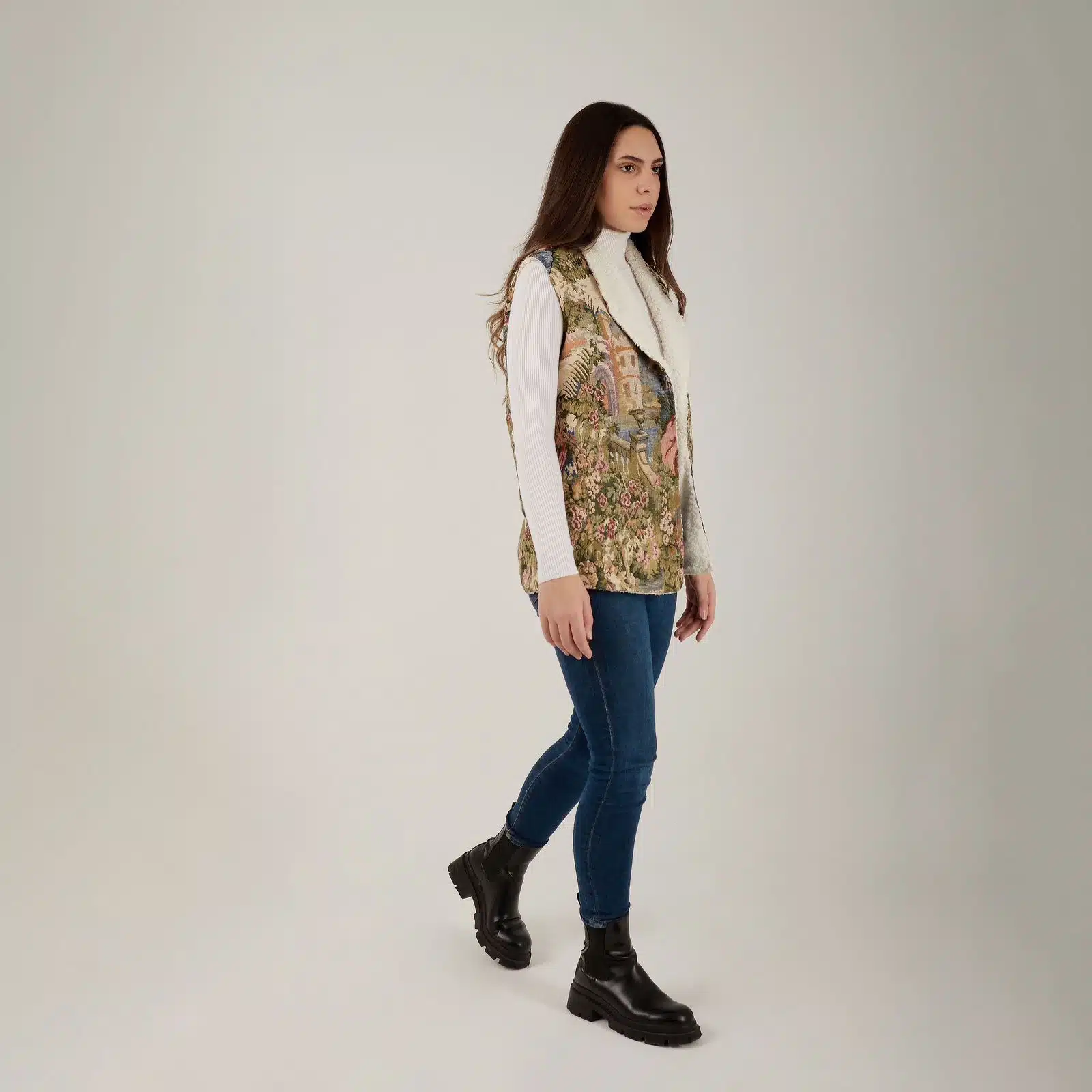 2 Face Vest 4 WhatsApp Image 2023 11 06 at 1.59.58 AM