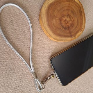 سلسلة موبيل سترس فضى صناعه يدويه بافضل الخامات