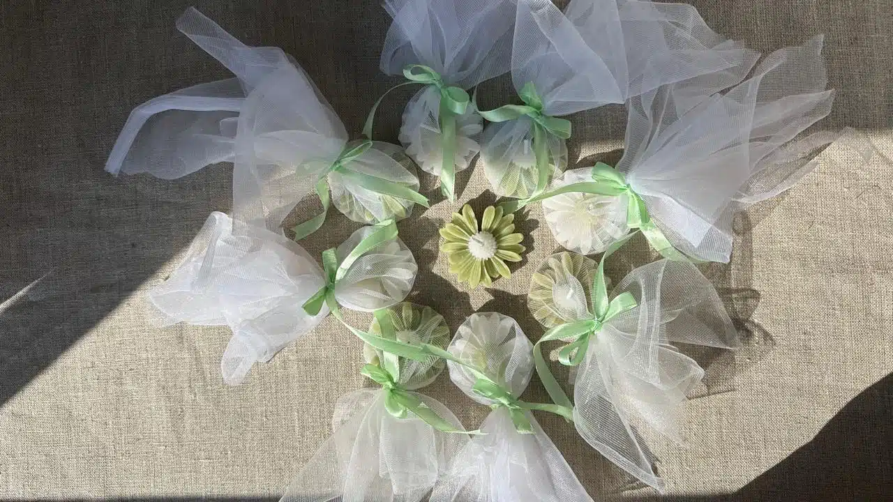 20 Daisy flowers mini favours 6 WhatsApp Image 2024 11 04 at 10.18.17 PM 2