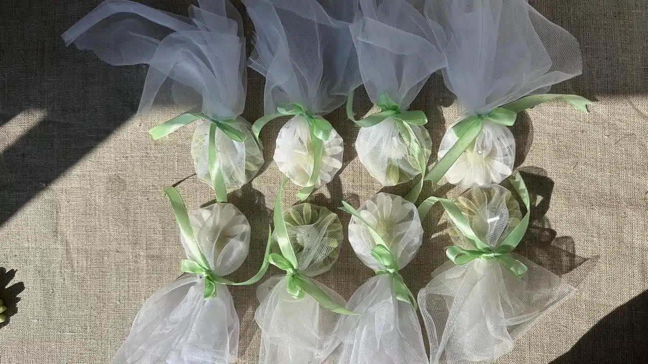 20 Daisy flowers mini favours 5 WhatsApp Image 2024 11 04 at 10.18.17 PM 3