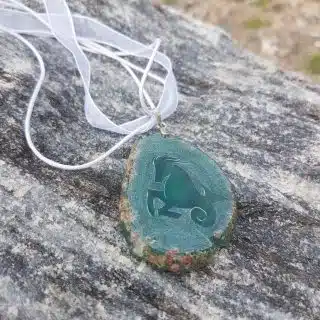 capricon pendant