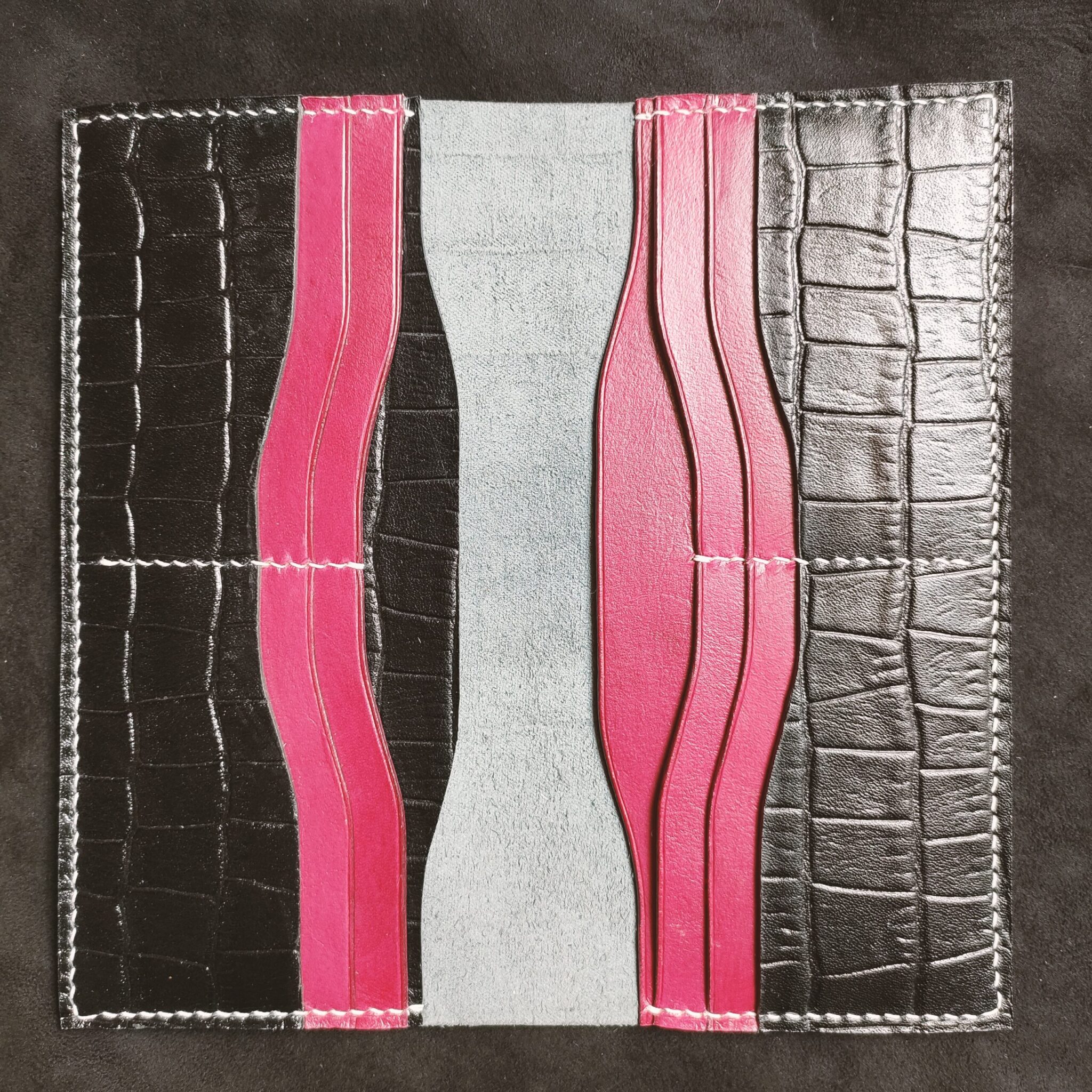 Genuine leather long wallet 2 fine 1 scaled scaled