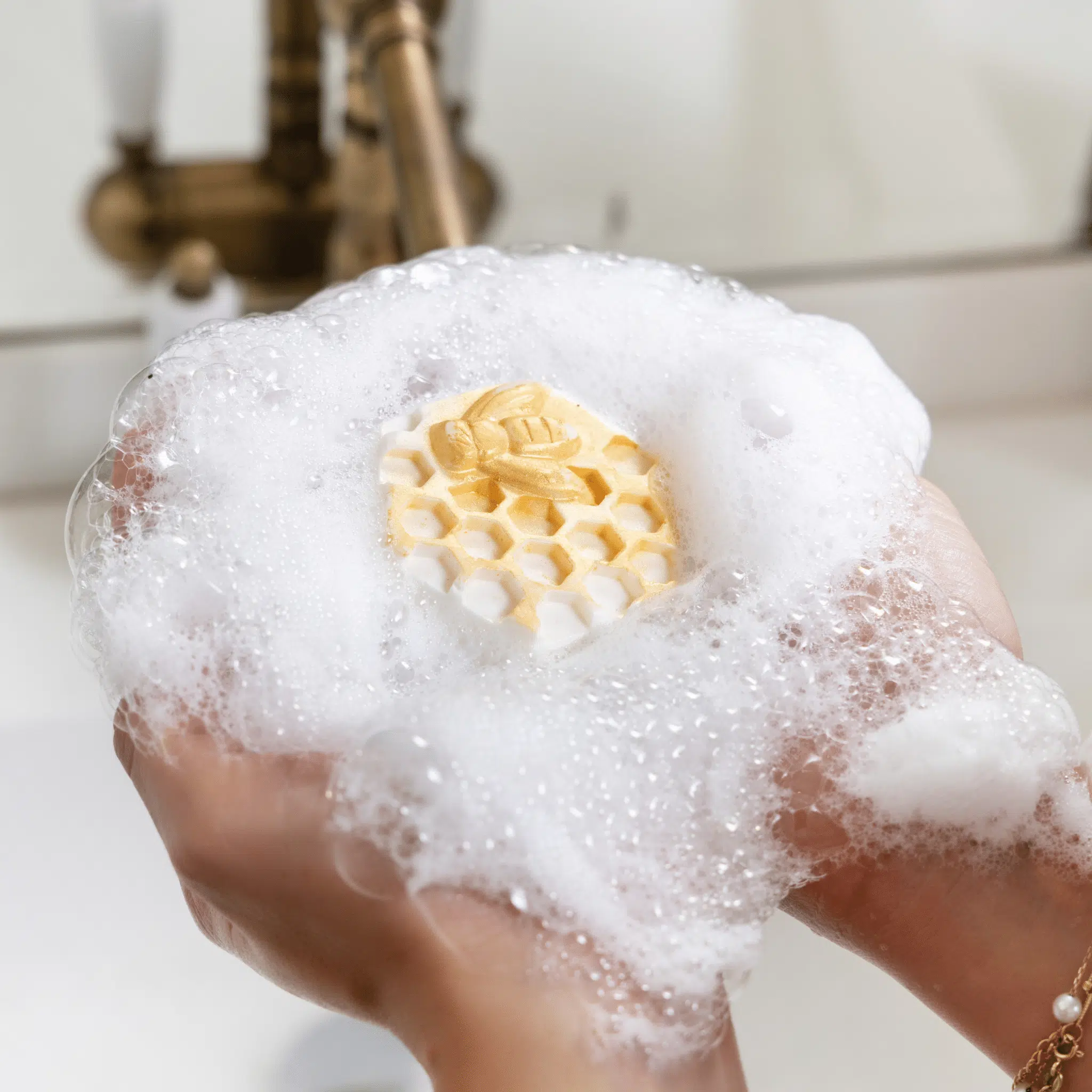 Honeycomb | Facial Soap 2 honeycomb soap 2