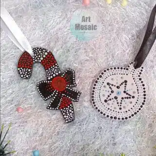 Painting Acrylic Dots Christmas tree decoration