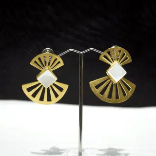 White copper platted earring