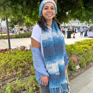 Set of matching scarf and icecap