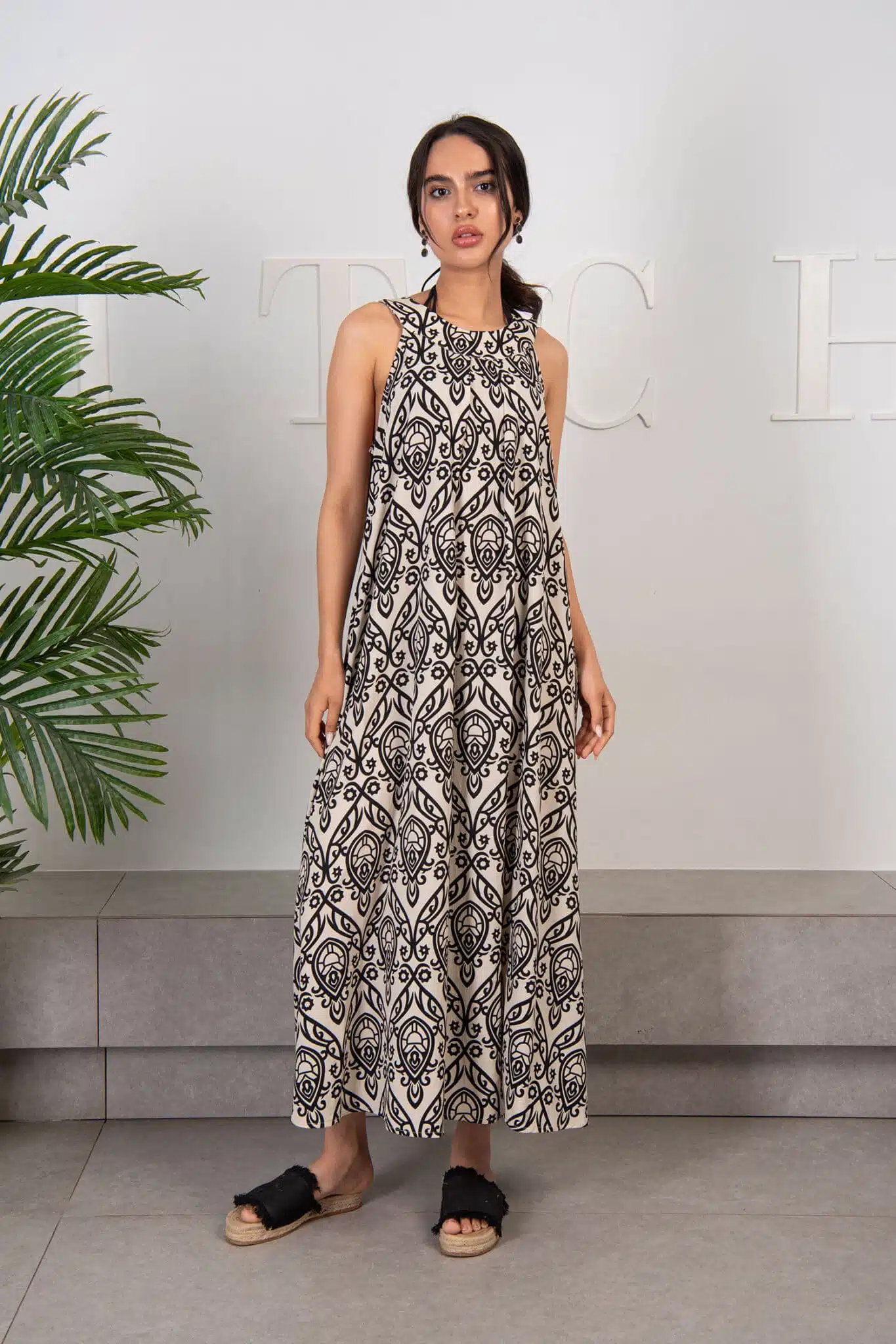 Black/beige Summer halter dress 1 Black/beige Summer halter dress