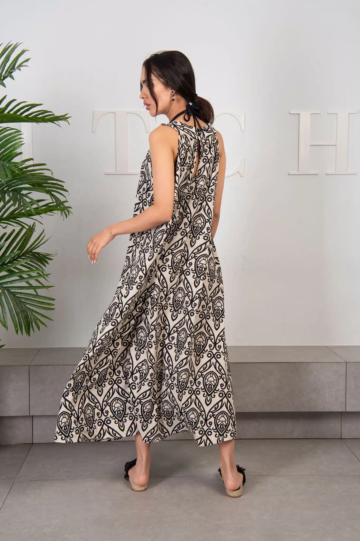 Black/beige Summer halter dress 4 mitcha 37672 scaled