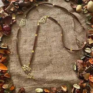 Random Lines Design Mobile Chain