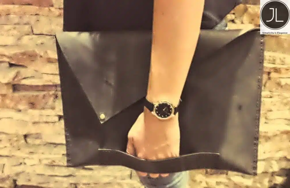 Handmade Leather Laptop Sleeve 3 scale 4001007655