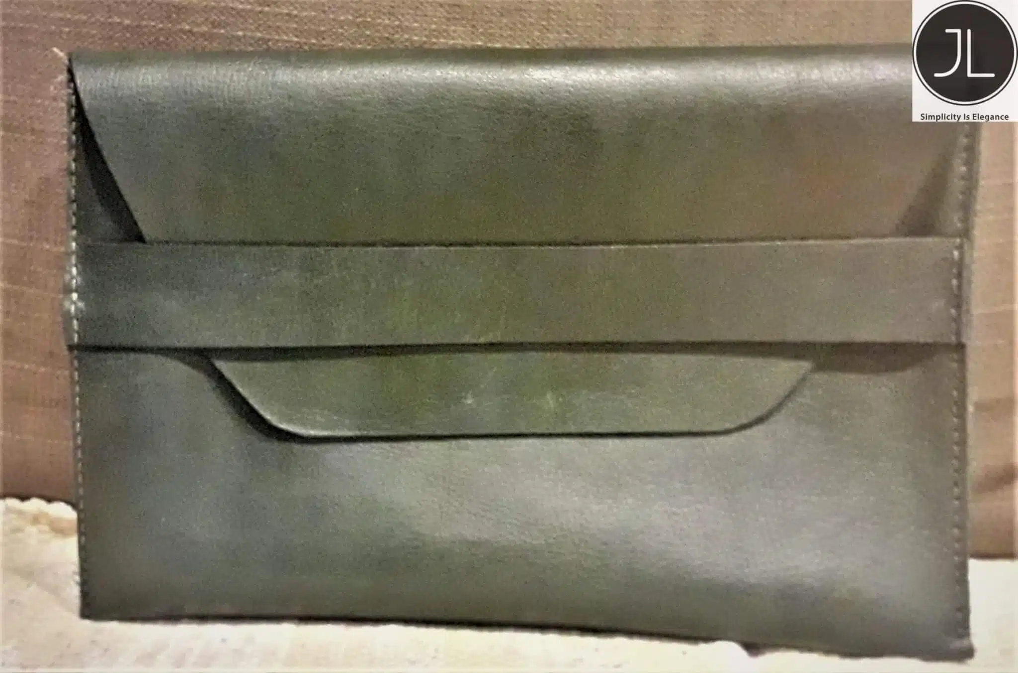 Handmade Leather Laptop Sleeve 5 scale 40023221536 scaled