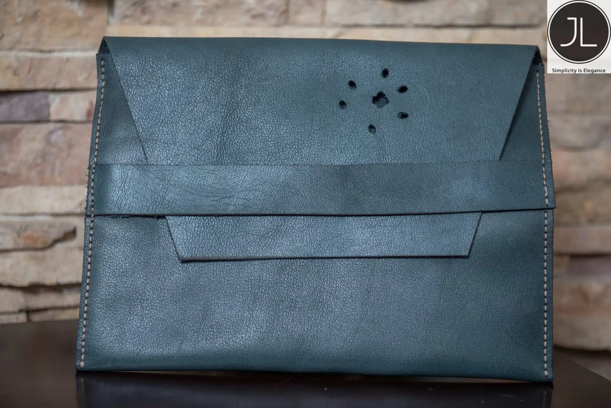 Handmade Leather Laptop Sleeve 4 scale 40060164016 3 1 scaled