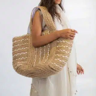Sandsational Style: Burlap beach bag in white