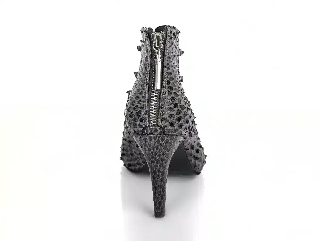 Grey Python chain stiletto 2