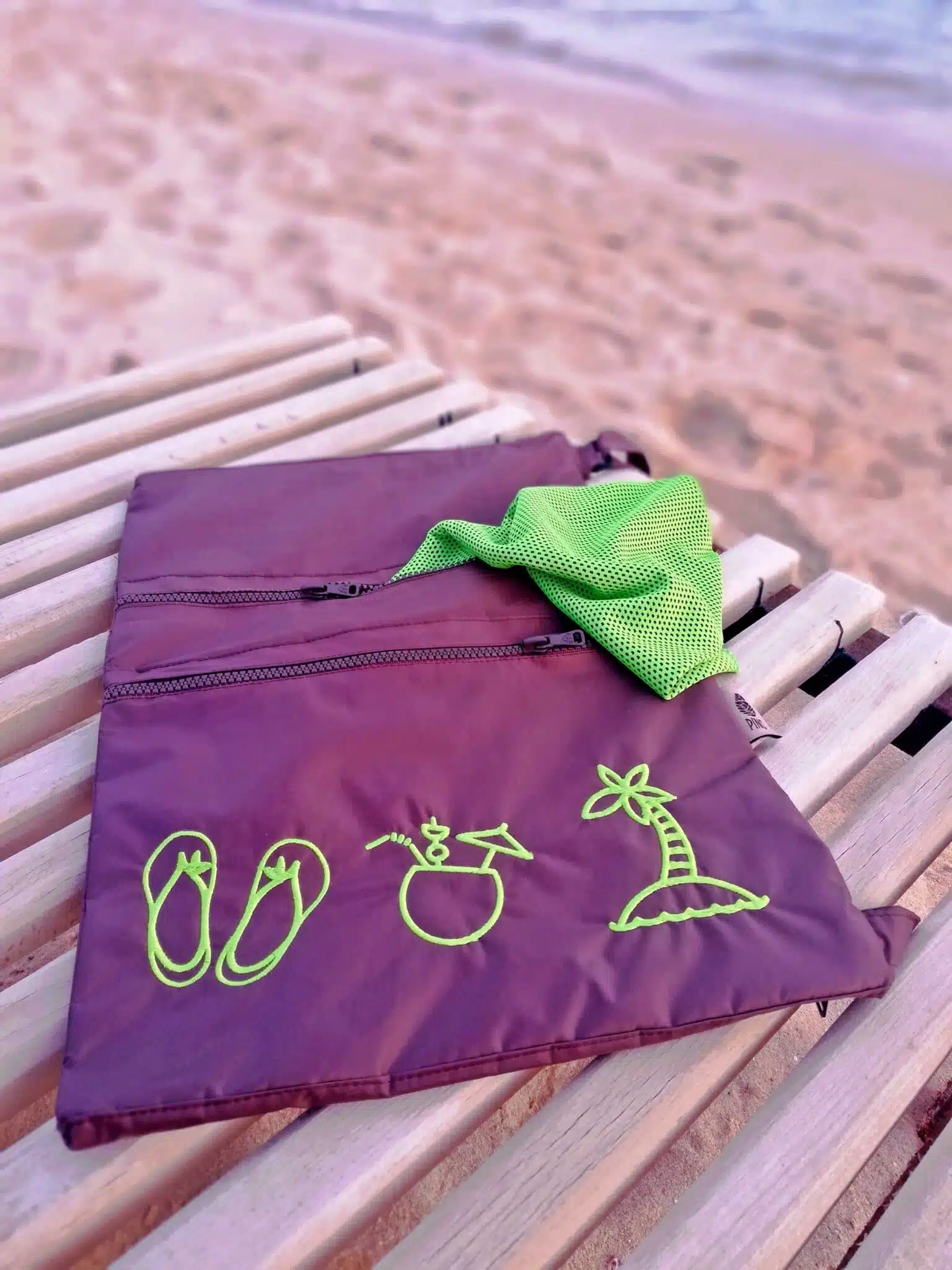 Pino Waterproof Beach Bag - Multiple Zippers (X-Zip) 9 xZip Brown scaled