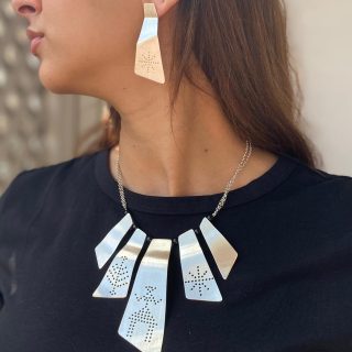 Tally modern necklace