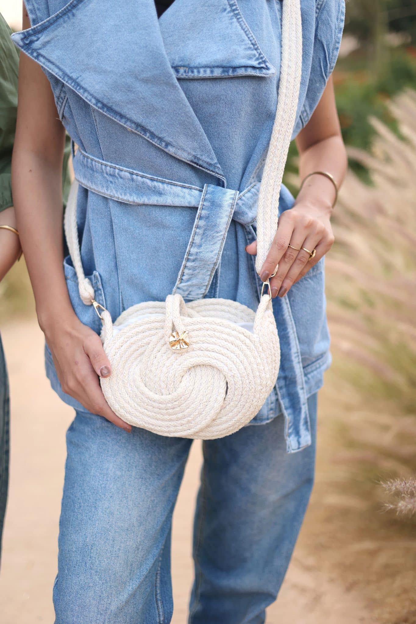 Offwhite crossbag 3 B15A2877 scaled