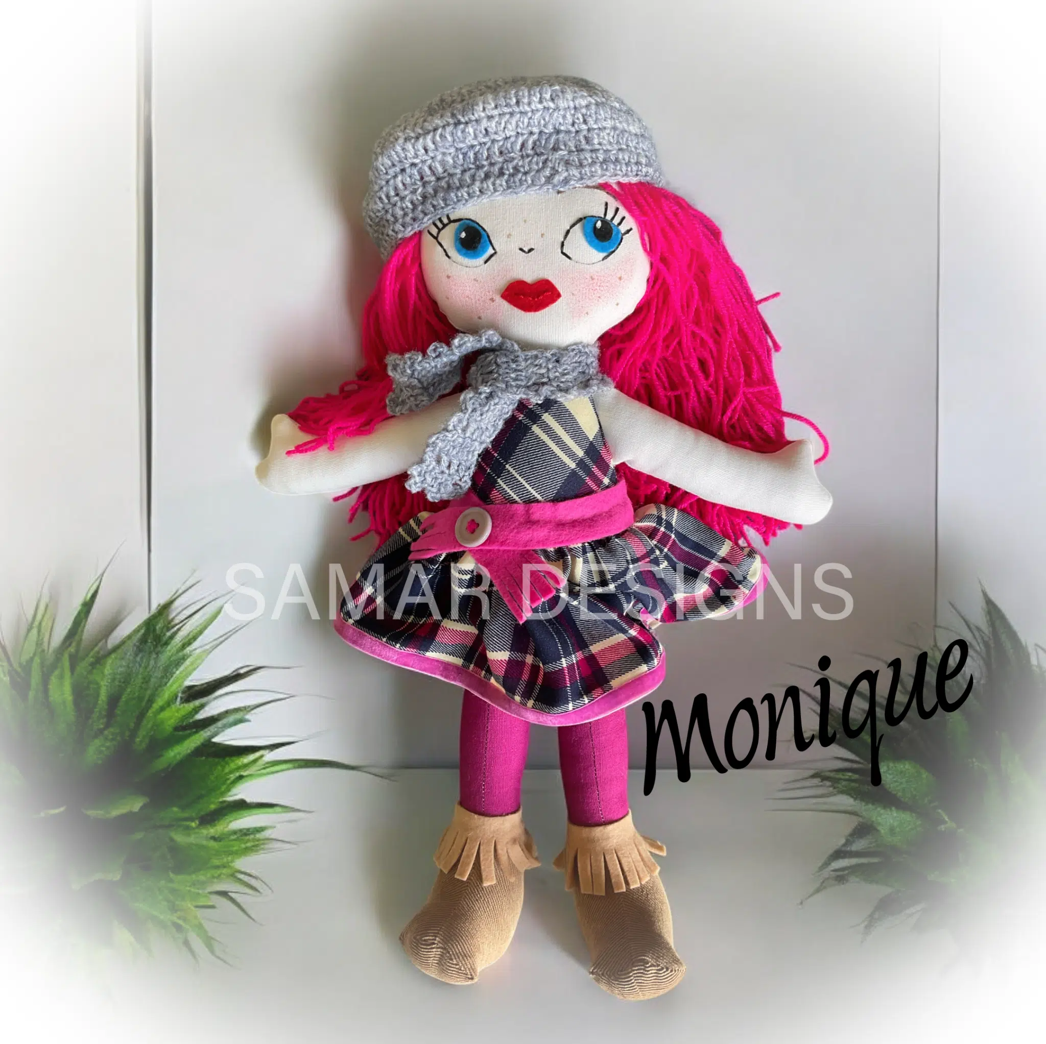 Handmade Doll 3 D2A4A04A DC32 4C73 9ACC 968F2041C7DB