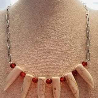 Boho necklace with howlite stones