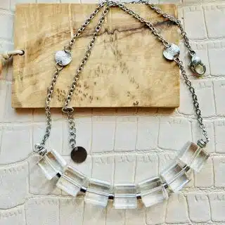 Set of boho necklace and earrings with transparent cubes