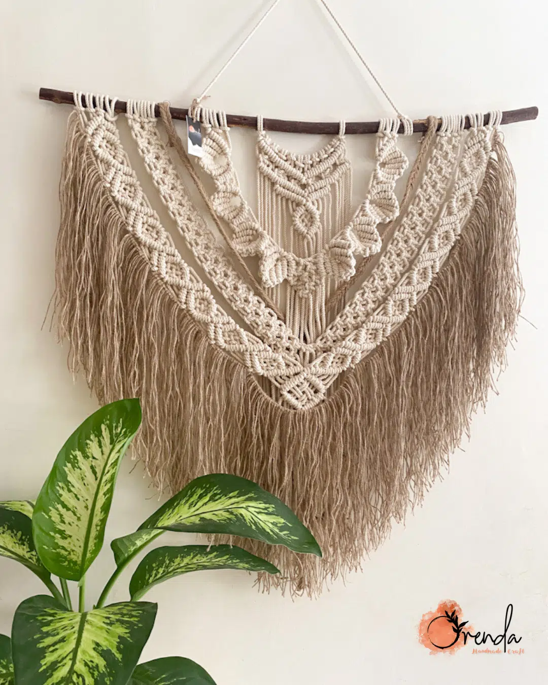 Large macrame wall hanging with tassels of jute 1 Large macrame wall hanging with tassels of jute
