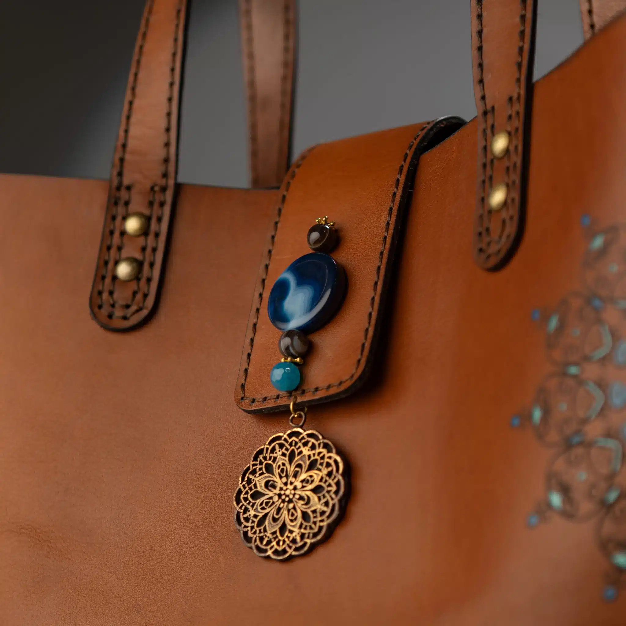 0100 Handmade Genuine leather tote bag with mandala 4 ezz 85 scaled