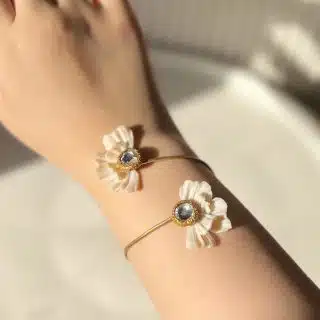 Flower bracelet