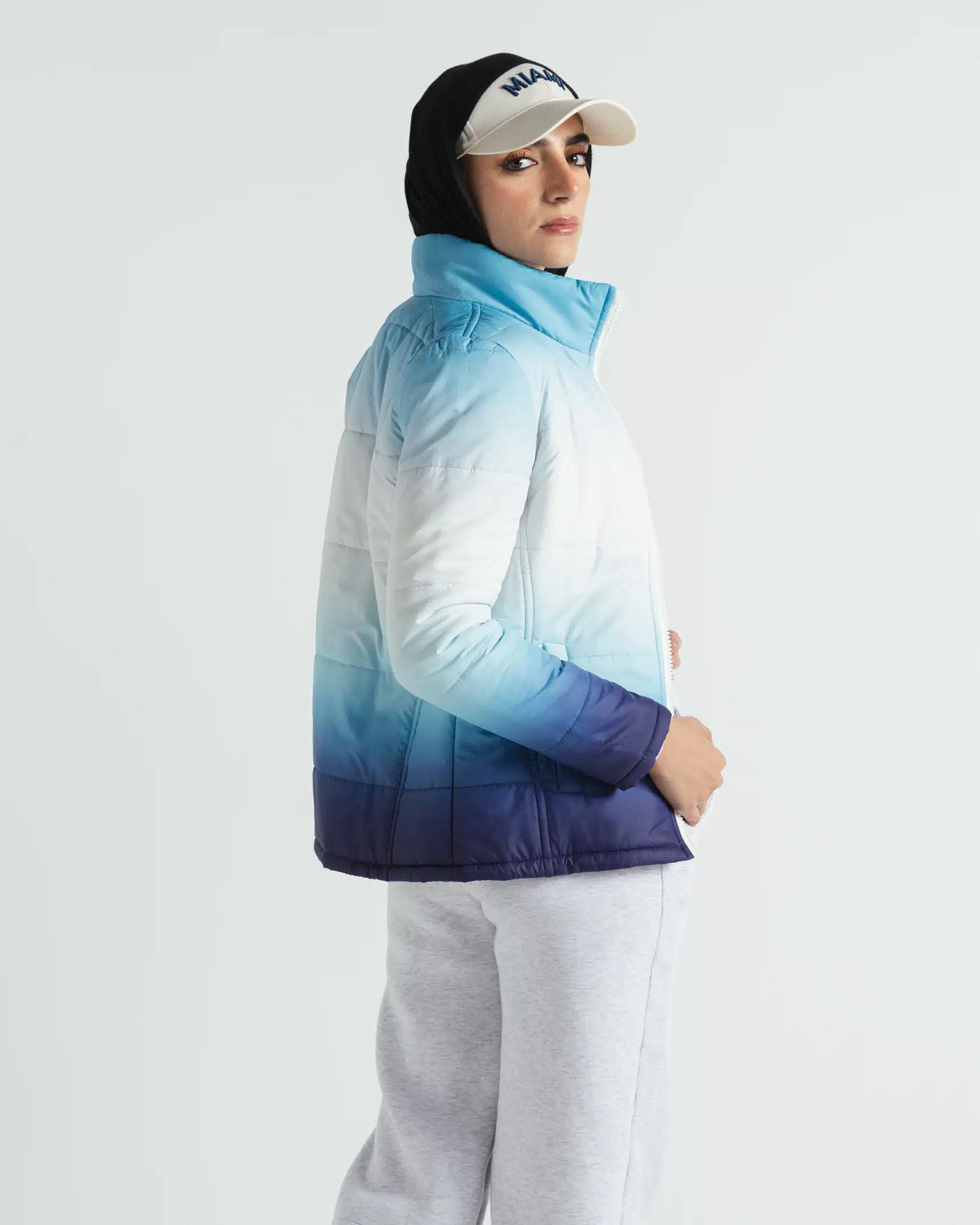 Ombré Blue Puffer Jacket 5 1P0A8722 scaled