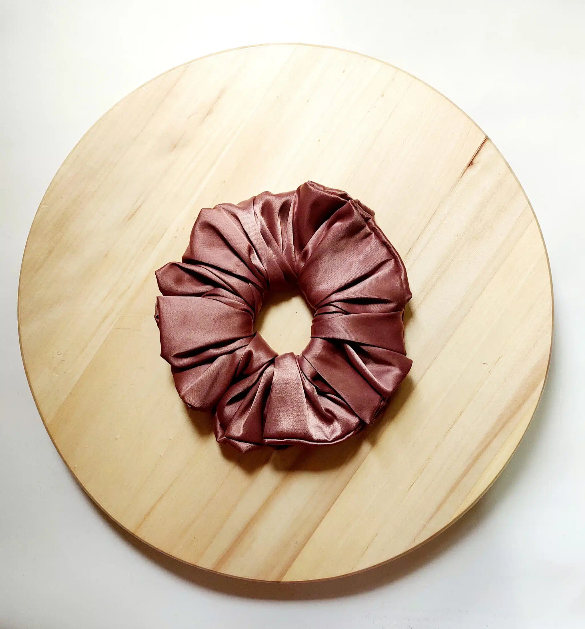 Xxl satin scrunchy 1 Xxl satin scrunchy