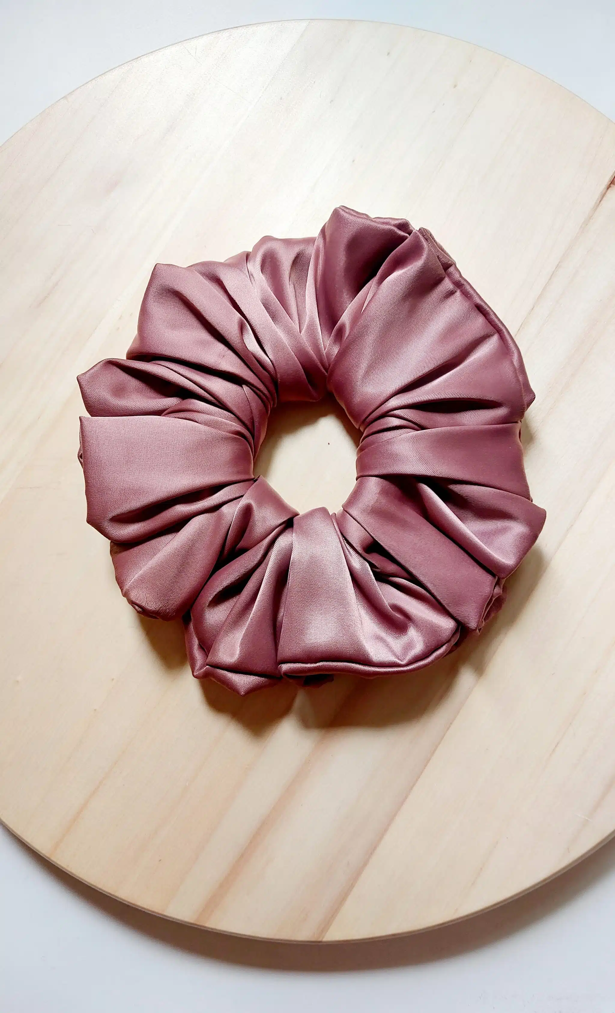 Xxl satin scrunchy 2 20241120 103728 scaled