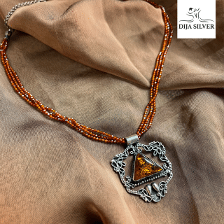 zircon necklace with russian kahraman pendant